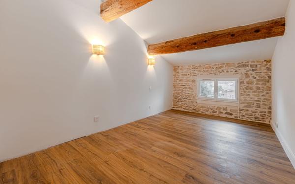 Maison à vendre    4 pièces •  Milhaud