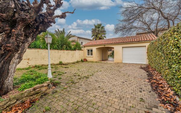 Maison à vendre    4 pièces •  Milhaud