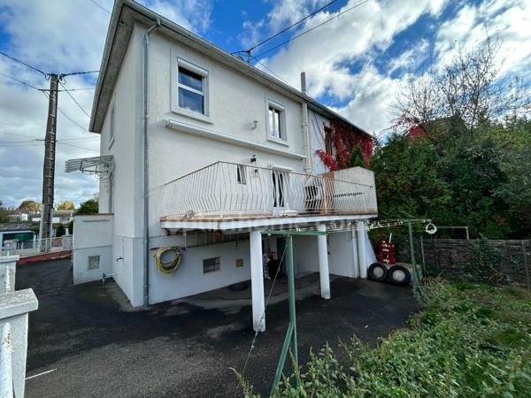 BRUNSTATT, quartier résidentiel,5min à pied du centre ville, maison mitoyenne 123m² au sol, 2chambres, comble aménageable, sous-sol complet. Top emplacement.