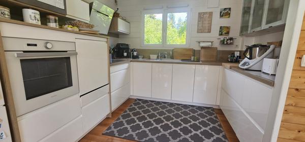 Gap (05000) TRES BELLE MAISON BOIS AVEC PISCINE SUR GRAND TERRAIN