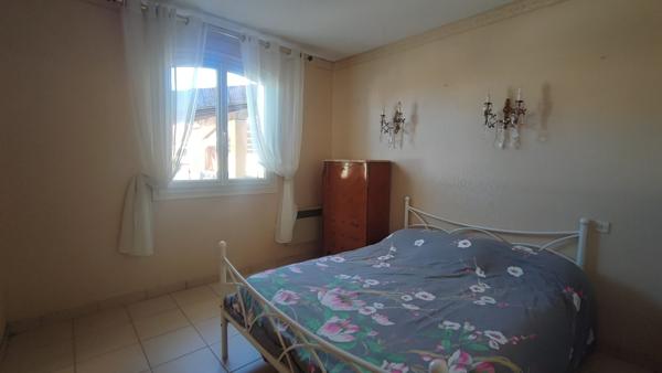 Villa semi plain pied 5 pièces plus sous sol à St André