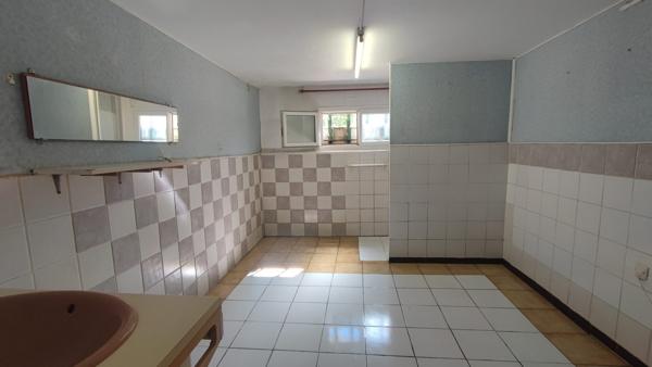 Villa semi plain pied 5 pièces plus sous sol à St André