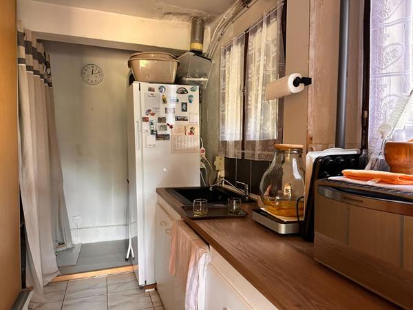 LE MUY - 499 000  -MAISON FAMILIALE 160 M² -4 CHAMBRES -UN BUREAU - TERRAIN 1 200 M²