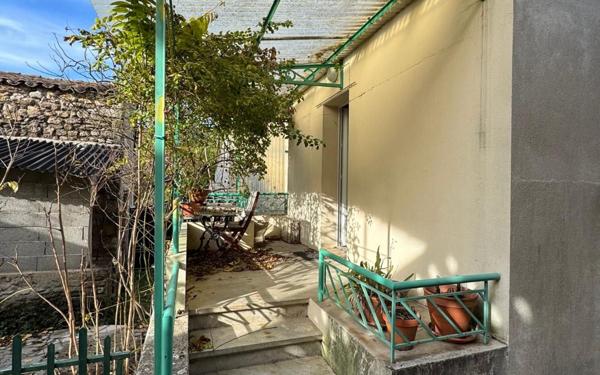 Maison à vendre    3 pièces •  Le Martinet