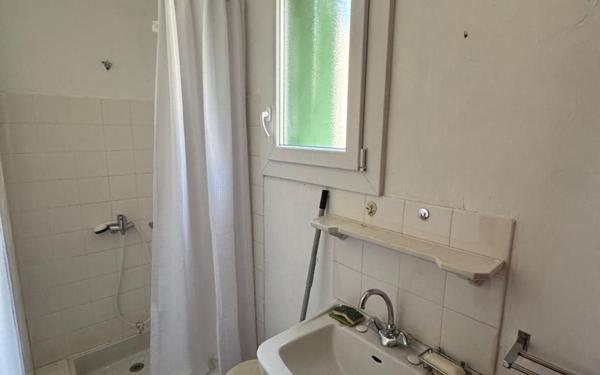 Maison à vendre    3 pièces •  Le Martinet