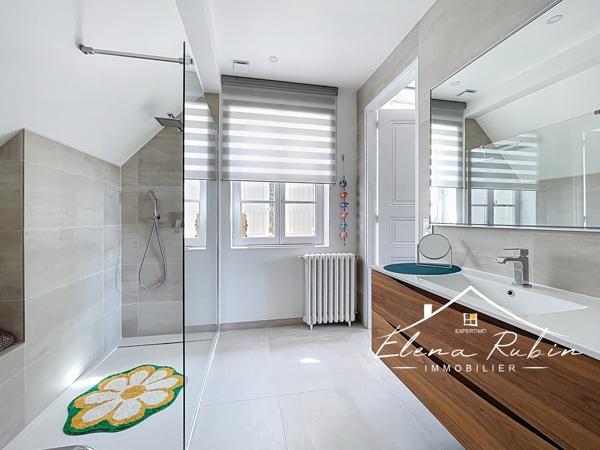 Rambouillet (78120) Propriété de charme avec deux maisons et installations équestres vallée de Chevreuse