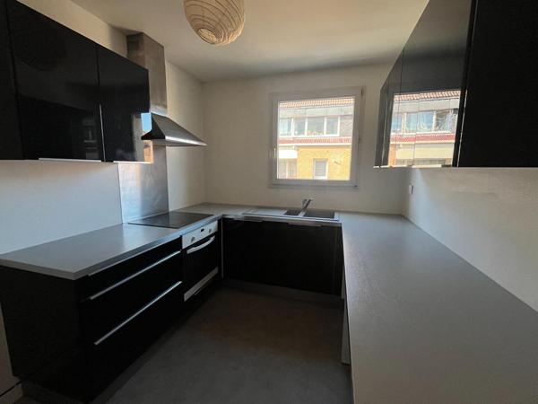 A LOUER : T3 à LILLE • rue Alphonse Mercier - GAMBETTA • 1 113 € CC • Réf. 68192929665
