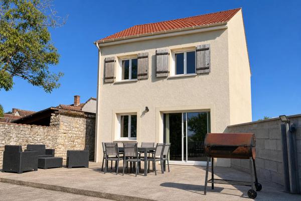 Maison individuelle 3 chambres jardin proche commodités