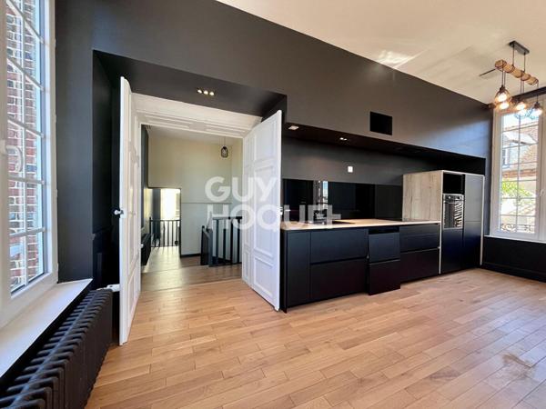 Hyper centre duplex meublé 107m² 1 chambre