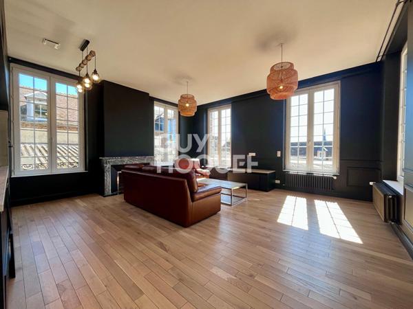 Hyper centre duplex meublé 107m² 1 chambre