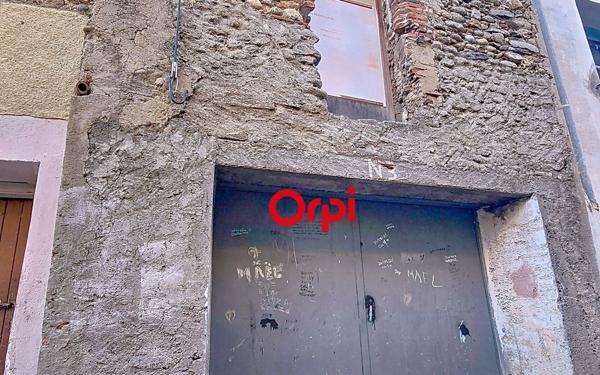 Maison à vendre    1 pièce •  Millas