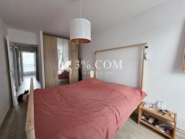Duplex
                                                                                                                                                                                                                                                                                                                        4 pièce(s)                                                                                                                                                                                                          3 chambre(s)                                                                                                                                                                                                          87.3  m²