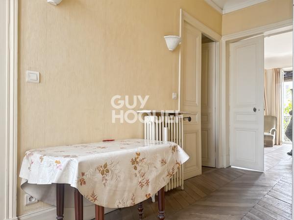 PARIS 10e – CHÂTEAU D'EAU / BD DE STRASBOURG – FAMILIAL 113 m² + 2 CHAMBRES DE SERVICE – BALCON