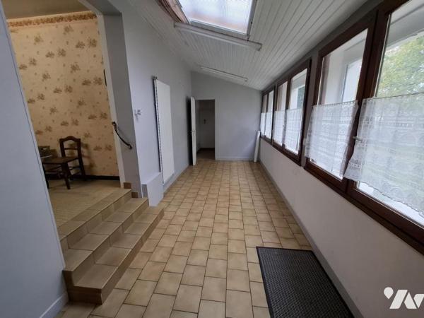 SAINTES rive Gauche - proche Intermarché - 115 m² hab avec 4 chambres sur une parcelle de 400 m²