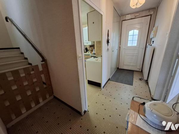 SAINTES rive Gauche - proche Intermarché - 115 m² hab avec 4 chambres sur une parcelle de 400 m²