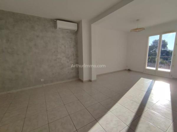 Location Villa 5 pièces 134 m2 à Sainte-Tulle