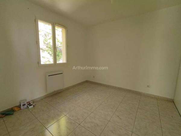 Location Villa 5 pièces 134 m2 à Sainte-Tulle