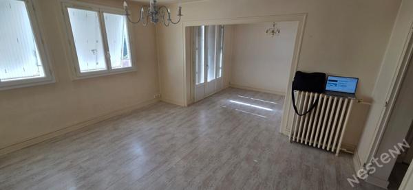 Appartement F4 avec balcon, cave et garage ! Centre-ville