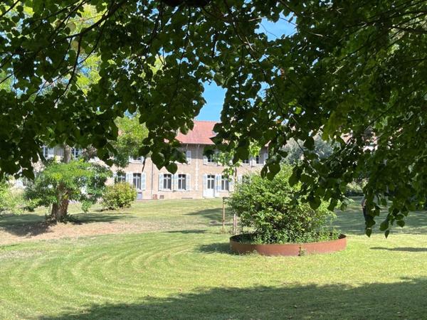 Propriete fin 18e siècle à vendre - Parc arboré de 9 000m2 - Idéal Gite - Chambres d'hôtes -