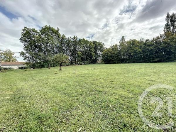 Terrain à vendre  965 m2 THURET - 63