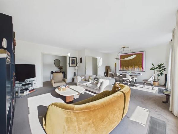 Appartement Paris 7 e - INVALIDES / ÉCOLE MILITAIRE