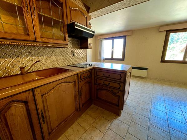 Maison de village Lantosque 2 pièces 27 m2 et jardin 25m2 Vue montagnes