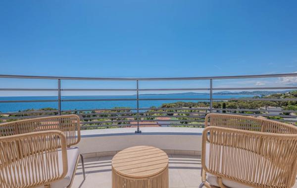 Vente Maison rénové(e) Roquebrune-sur-argens   