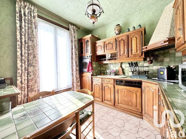 Maison 4 pièces de 85 m² à Villeneuve-la-Garenne (92390)