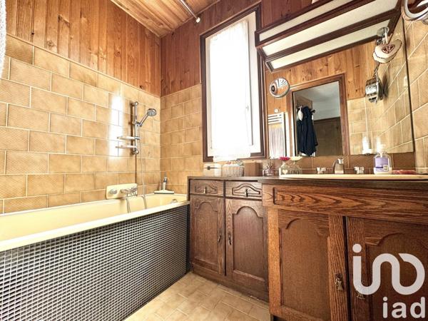 Maison 4 pièces de 85 m² à Villeneuve-la-Garenne (92390)