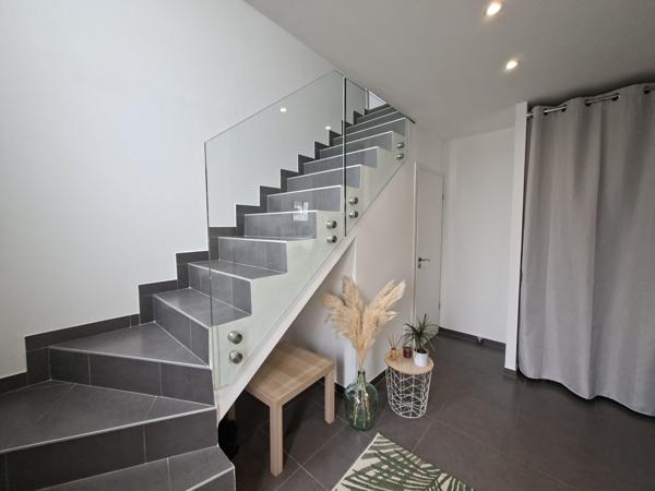 Pournoy la Grasse, maison récente 106 m2 avec 3 chambres sur