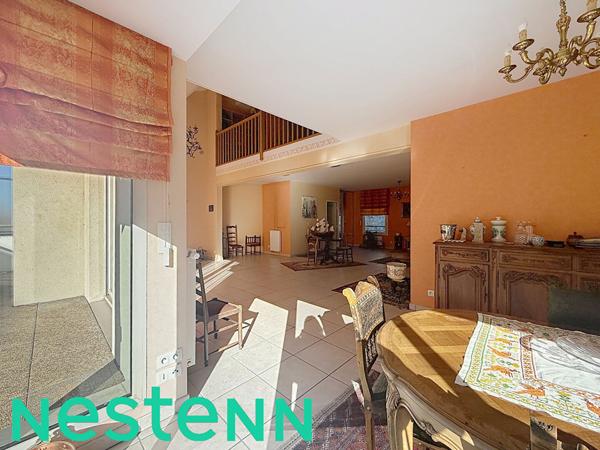 À vendre : Appartement spacieux de 6 pièces à Saint-Étienne !