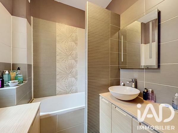 Appartement à vendre 3 pièces 69 m² Le Mesnil-le-Roi