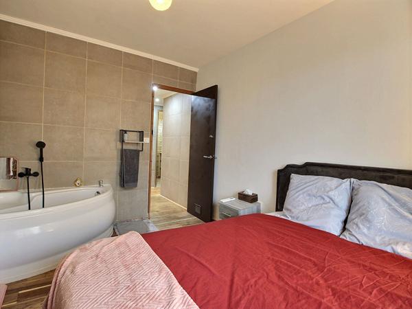 Appartement Avignon 3 pièce(s) 59.53 m2 balcon et stationnement