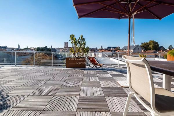 Luxueux Appartement avec Terrasse paysagée et Parkings