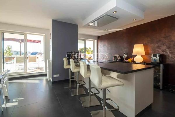 Luxueux Appartement avec Terrasse paysagée et Parkings