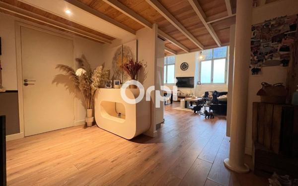 Appartement à vendre    3 pièces • 80 m2 Tourcoing