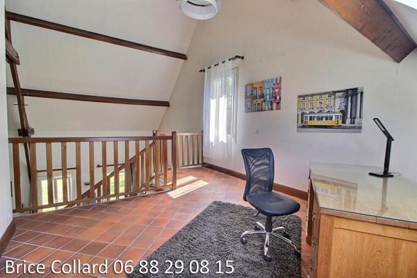 60550 VERNEUIL EN HALATTE  Maison familiale spacieuse 5-6 chambres