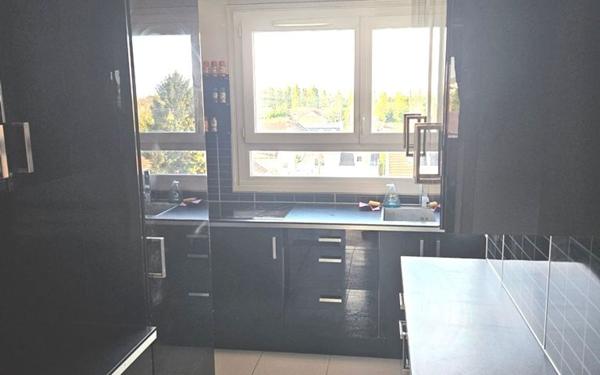 Appartement à vendre    2 pièces • 54 m2 Les Pavillons-sous-Bois