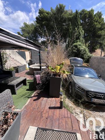 House for sale 4 rooms 120 m² Marseille 15