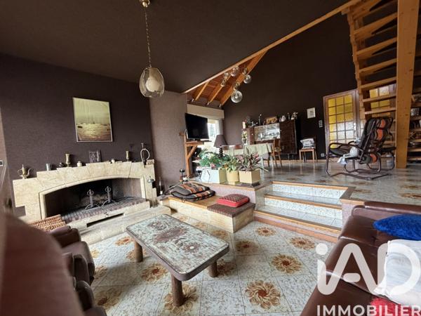 Maison à vendre 7 pièces 205,74 m² Rieupeyroux