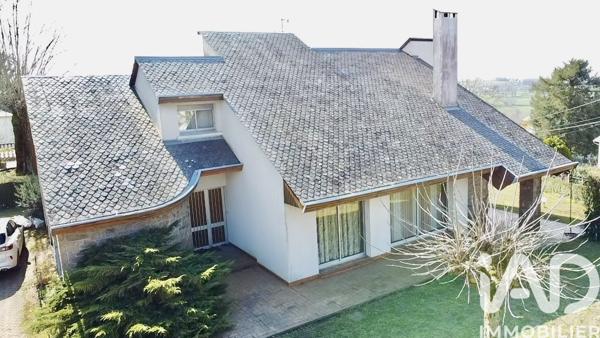 Maison à vendre 7 pièces 205,74 m² Rieupeyroux