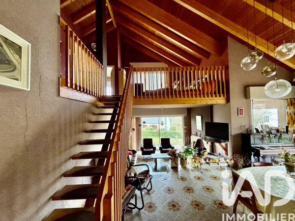Maison à vendre 7 pièces 205,74 m² Rieupeyroux
