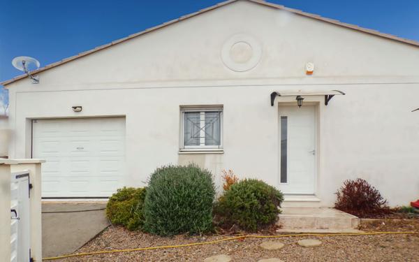 Maison à vendre    4 pièces • 90 m2 Villeneuve