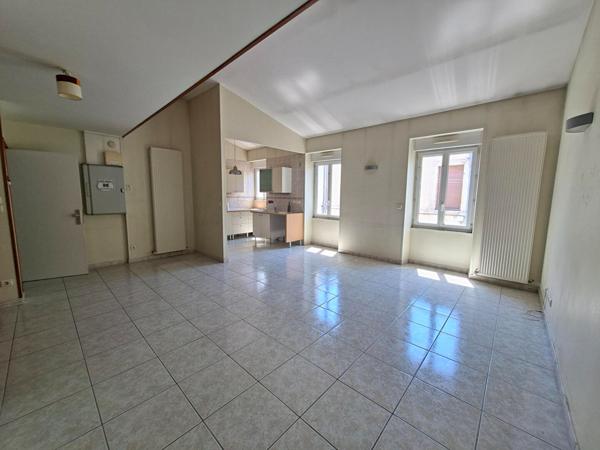 CHARTRONS APT T4 DUPLEX 78M²