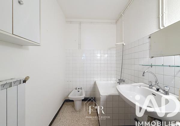 Maison à vendre 5 pièces 125 m² Entraigues-sur-la-Sorgue