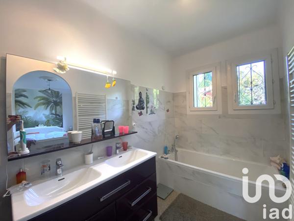 Maison à vendre 7 pièces 155 m² L'Isle-sur-la-Sorgue