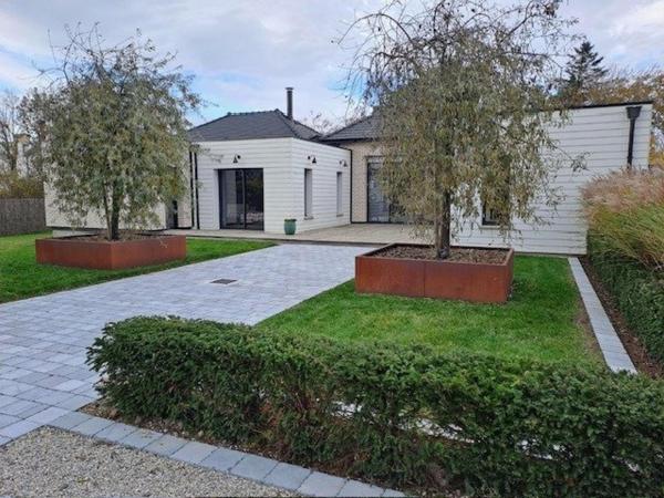 Grande Villa familiale de plein pieds avec piscine