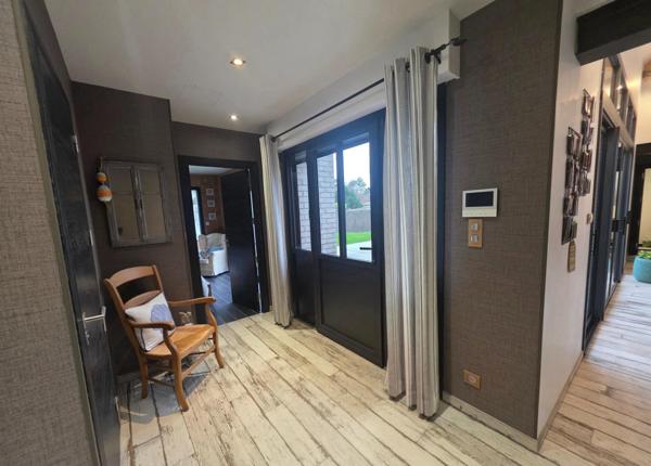 Grande Villa familiale de plein pieds avec piscine