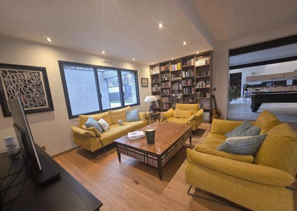 Grande Villa familiale de plein pieds avec piscine