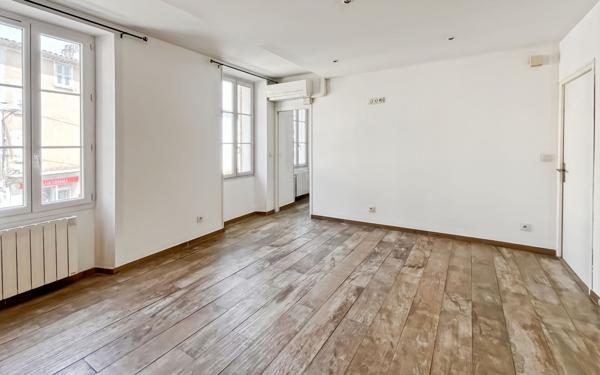 Appartement à vendre    2 pièces •  Pierrefeu-du-Var